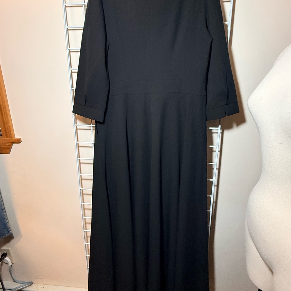 Olive Grey brand Elegant Black Dress - Picture 6 of 8